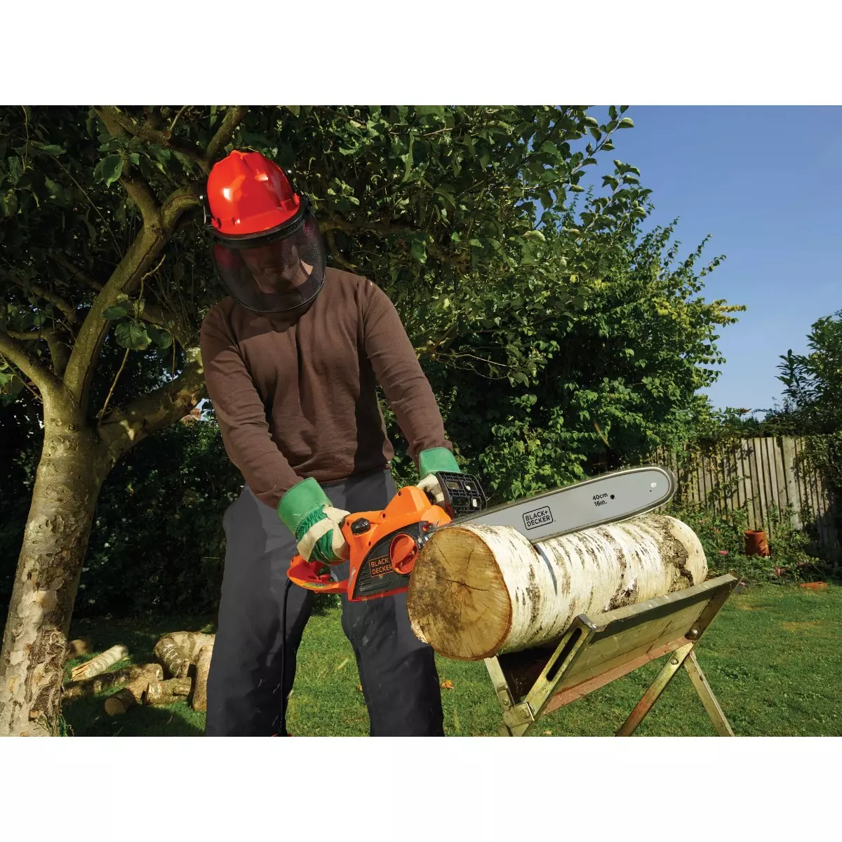 Black & Decker Tronçonneuse électrique BLACK+DECKER 2000w 40 Cm - BDCS20-QS 6 Black & Decker Tronçonneuse électrique BLACK+DECKER 2000w 40 Cm - BDCS20-QS – Image 4